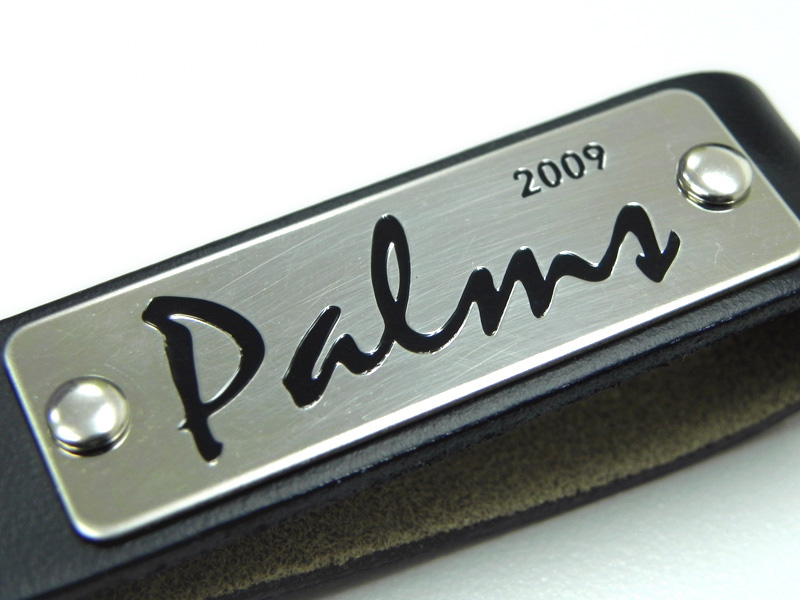 オリジナルキーホルダー本革top Kanary